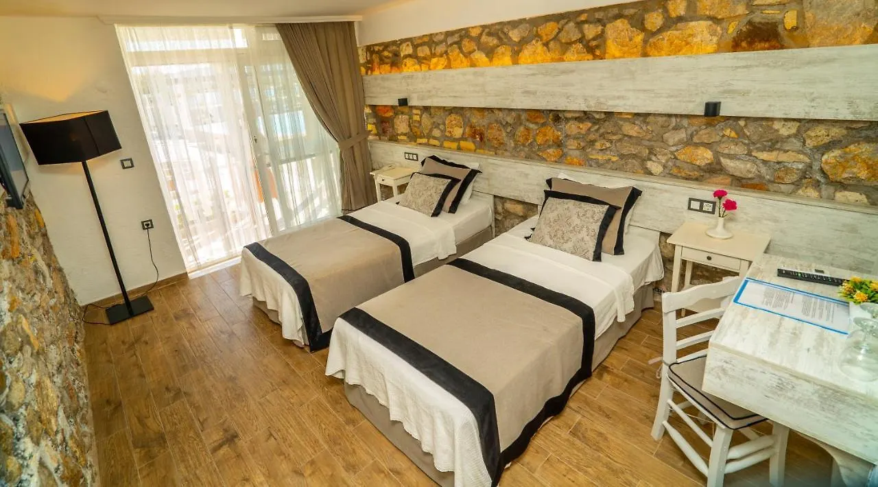 Sifne Thermal Otel Çeşme 3*,