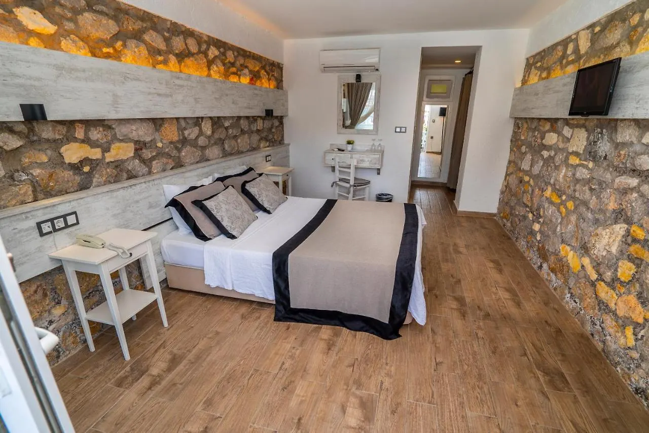 ***  Sifne Termal Otel Çeşme Türkiye