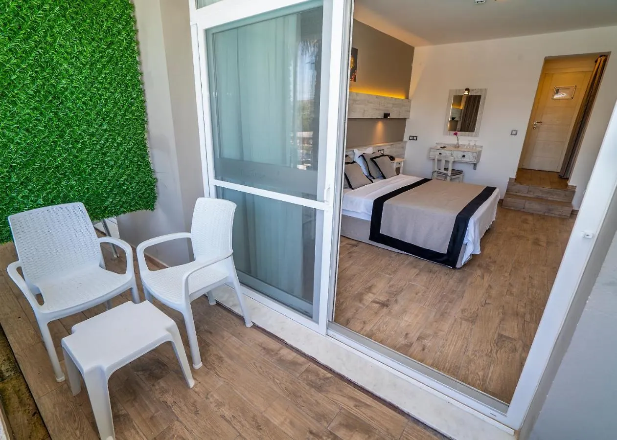 Sifne Termal Otel Çeşme 3*,
